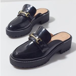 URBAN OUTFITTERS ESME MULE BLACK CONTRAST STITCH LOAFER BLACK GOLD HARDWARE